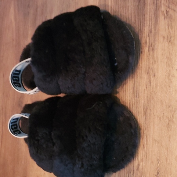 UGGS FLUFF YEAH Open Toe Shoes - Picture 4 of 6